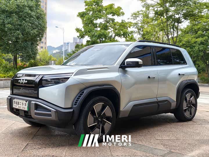Neta 3 501KM AWDMax Edition - автомобиль из Китая