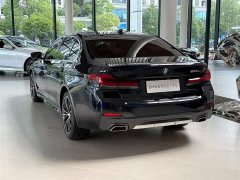 BMW 5 Series 530Li leading M sports package - фото 2