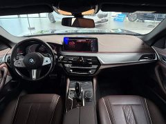 BMW 5 Series 530Li leading M sports package - фото 5