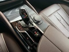 BMW 5 Series 530Li leading M sports package - фото 8