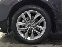Toyota Avalon 2019 Hybrid 2.5L Luxury Edition China VI - фото 17