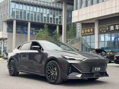 Changan UNI-V 2023 1.5T Smart Pilot Edition - фото 1