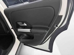 Mercedes-Benz GLA 200 - фото 18