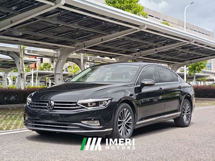 Voyah 330TSI DSG Luxury Version - автомобиль из Китая