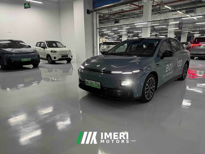 Voyah B01 550 Edition - автомобиль из Китая