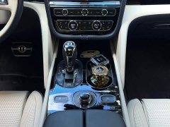 Bentley Bentayga 4.0T V8 EWB Azure - фото 19