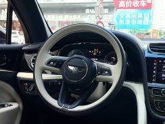 Bentley Bentayga 4.0T V8 EWB Azure - фото 20