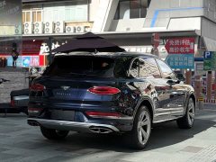 Bentley Bentayga 4.0T V8 EWB Azure - фото 5