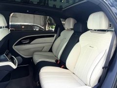 Bentley Bentayga 4.0T V8 EWB Azure - фото 8