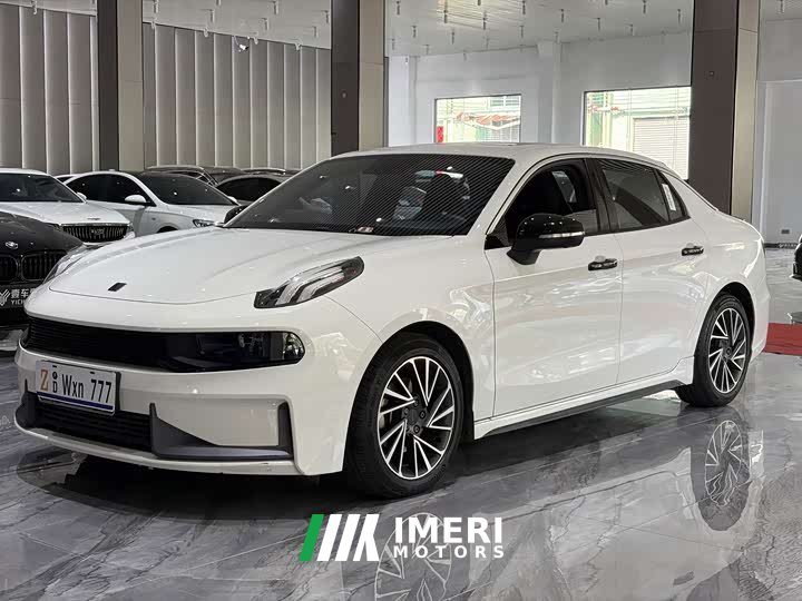 Lynk & Co 03 1.5TD DCT Pro - автомобиль из Китая