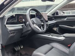 Volkswagen Pro 380TSI Edition - фото 9