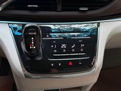 Buick GL8 Land Business Class 652T Comfort - фото 11