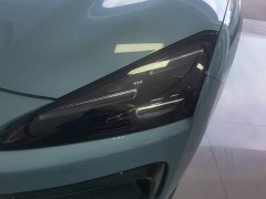 Baojun Yunhai 140km plug-in hybrid version - фото 5
