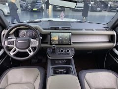 Land Rover 90 2.0T P300 X-DYNAMIC HSE - фото 9