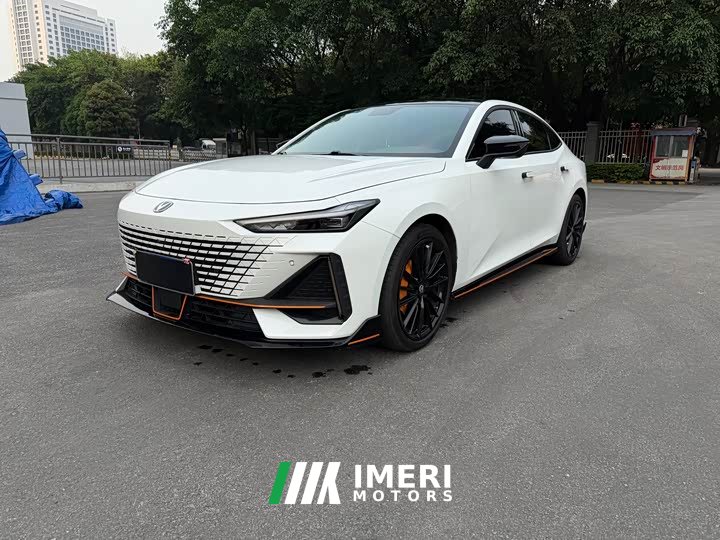Changan UNI-V 1.5T sports version - автомобиль из Китая