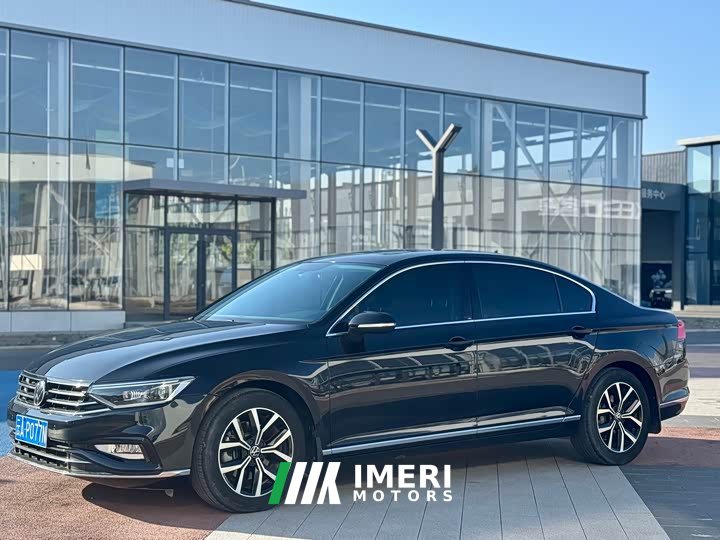 Volkswagen Magotan 2021 330TSI DSG 30th Anniversary Edition - автомобиль из Китая