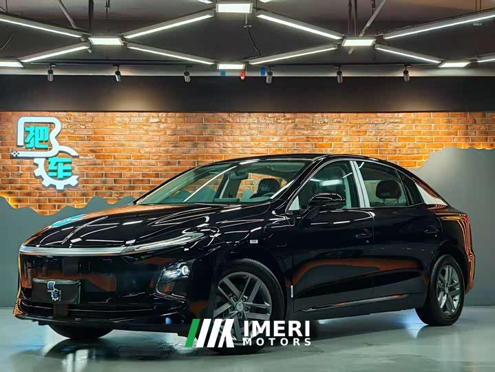 Hongqi E-QM5 610km PLUS