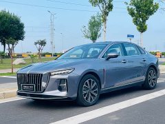 Hongqi H5 PHEV 170 Edition - фото 1