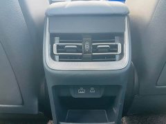 Hongqi H5 PHEV 170 Edition - фото 16