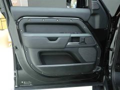 Land Rover Defender 110 3.0T P400 X-Dynamic HSE - фото 14