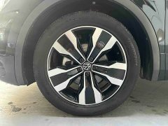 Volkswagen Tiguan L 330TSI automatic two-wheel drive R-Line version - фото 2