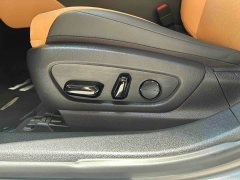 Lexus ES 200 Premium Edition - фото 12