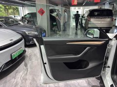 Tesla Model Y 2022 Refresh RWD - фото 18