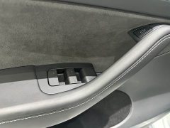 Tesla Model Y rear-wheel drive version - фото 5
