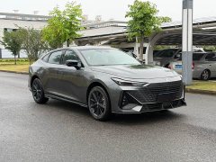 Changan UNI-V 1.5T premium - фото 3