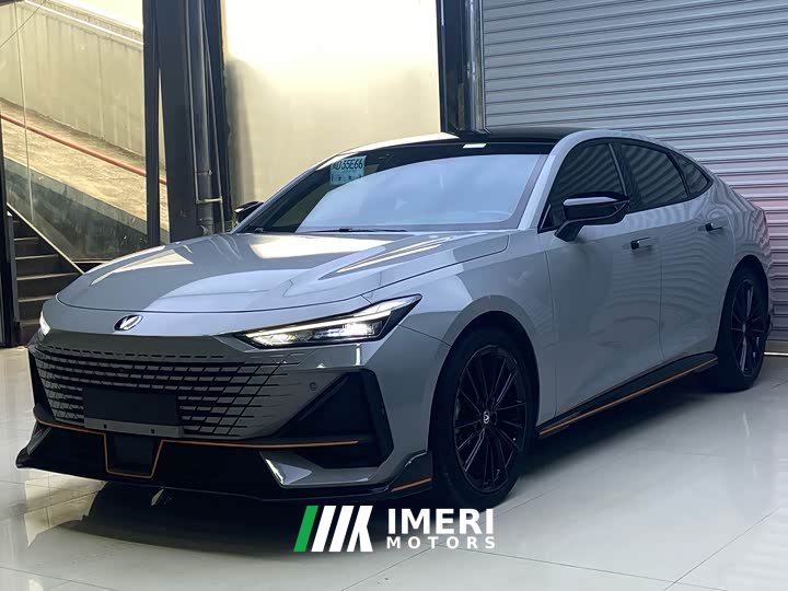 Changan UNI-V 1.5T sports version - автомобиль из Китая