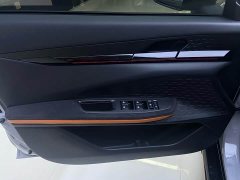 Changan UNI-V 1.5T sports version - фото 12