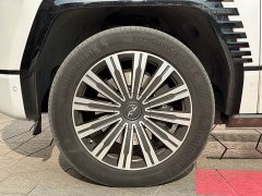 Yangwang U8 Luxury Edition - фото 7
