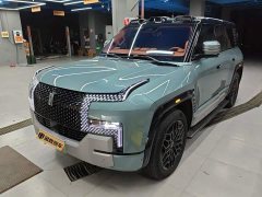 Yangwang U8 Luxury Edition - фото 1