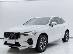 Volvo XC60 B5 four-wheel drive Zhiyi Luxury Edition - фото 1