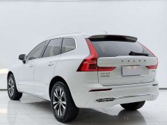 Volvo XC60 B5 four-wheel drive Zhiyi Luxury Edition - фото 12