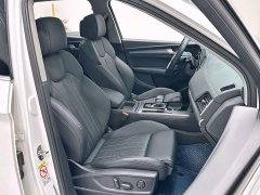 Audi Q5L 40 TFSI Luxury Dynamic Type - фото 9