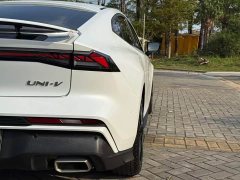Changan UNI-V 1.5T smart pilot - фото 8