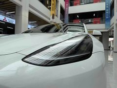 Tesla Model 3 Rear-Wheel Drive - фото 19