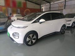 Mercedes-Benz Wilanda 2022 2.0L CVT two-wheel drive leading version - фото 2
