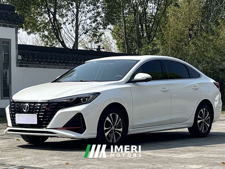 Changan Yidong Changxiang Edition PLUS Blue Whale NE 1.4T GDI DCT Distinguished Edition - автомобиль из Китая