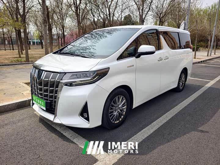 Toyota Alfa 2020 Shuangqing 2.5L Premium Edition - автомобиль из Китая