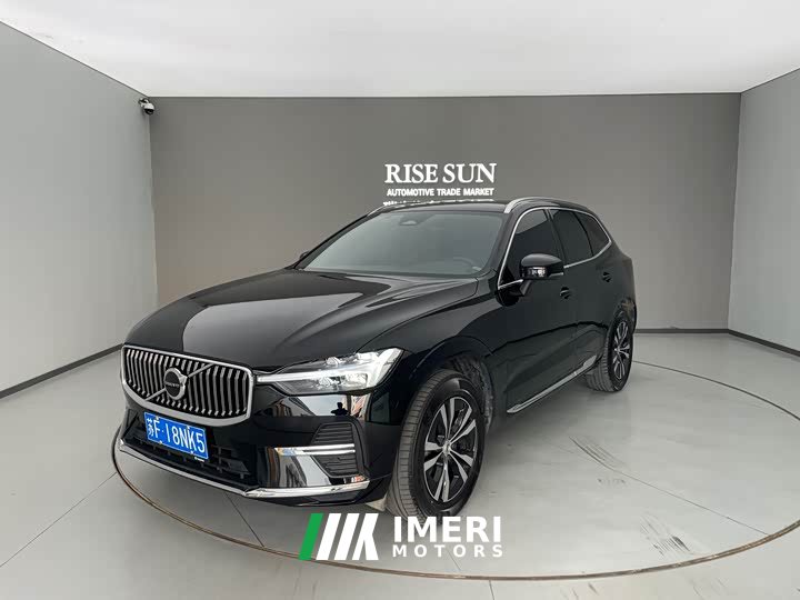 Volvo XC60 B5 four-wheel drive Zhiyi Luxury Edition