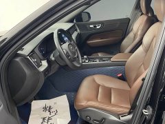 Volvo XC60 B5 four-wheel drive Zhiyi Luxury Edition - фото 4