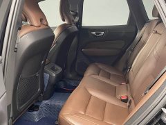 Volvo XC60 B5 four-wheel drive Zhiyi Luxury Edition - фото 5