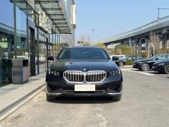 BMW 5 530Li Version Luxury - фото 3