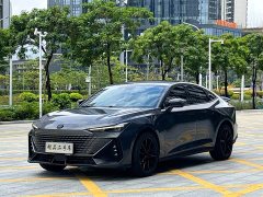 Changan UNI-V 2023 1.5T premium - фото 1