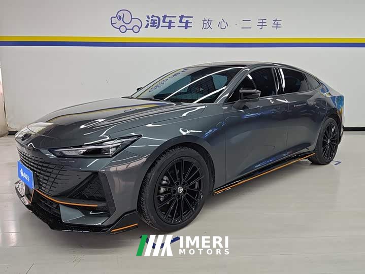Changan UNI-V 2022 1.5T Sport - автомобиль из Китая