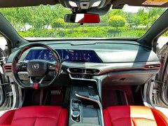 Changan UNI-T 1.5T sports version flagship - фото 5