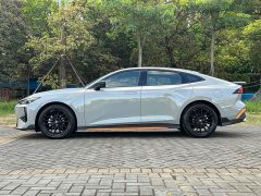 Changan UNI-V 1.5T Premium Version - фото 5