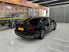 Volkswagen Passat 330TSI Elite Edition - фото 6